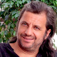 Bergonzoni, sul dubbio e sulla sicurezza.
